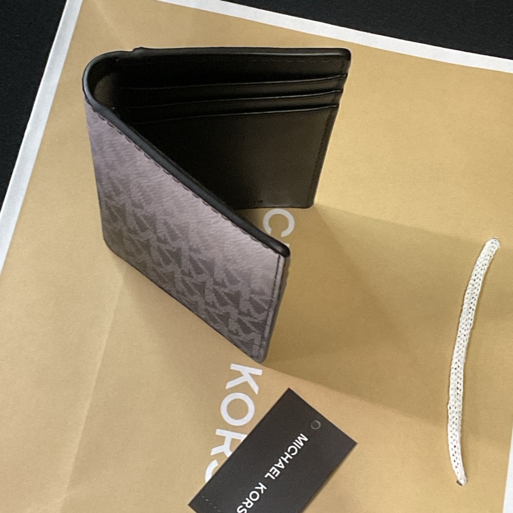 Michael Kors Cooper Ombré Signature Logo Folding Card Case Black Combo (Men’sNWT - Picture 2 of 9
